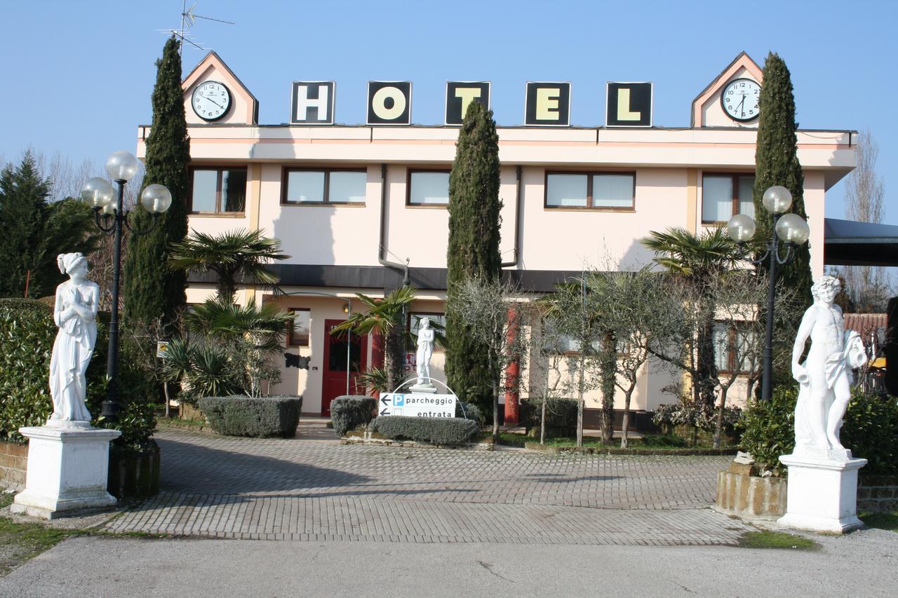 Hotel I Laghetti Polesella Exteriér fotografie